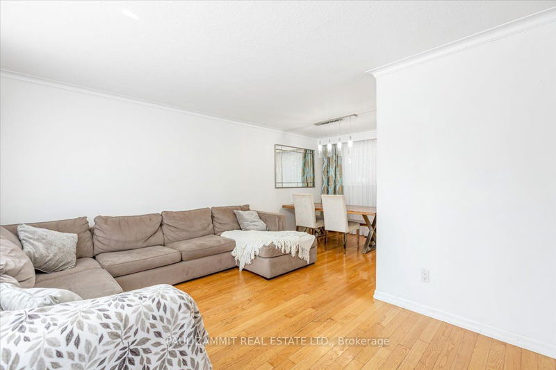 16 Paloma Pl  Toronto, M1J 1P7 | Image 4