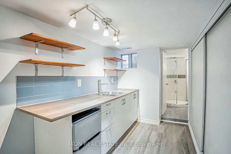 80 Curzon St  Toronto, M4M 3B4 | Image 26