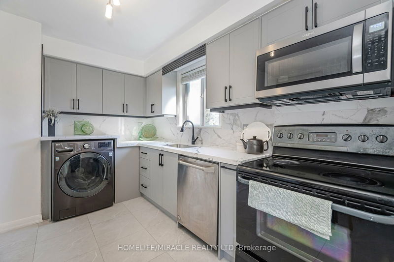 98 Nelson St  Toronto, M1J 2V5 | Image 11