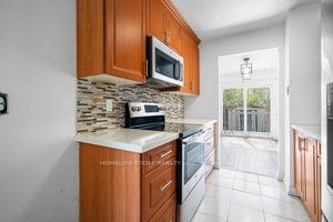 37 Frontier Ptwy  Toronto, M1B 4G6 | Image 7