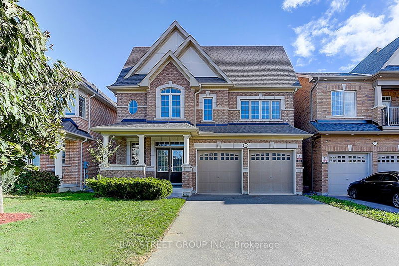 2433 Equestrian Cres Cres  Oshawa, L1L 0L9 | Image 2