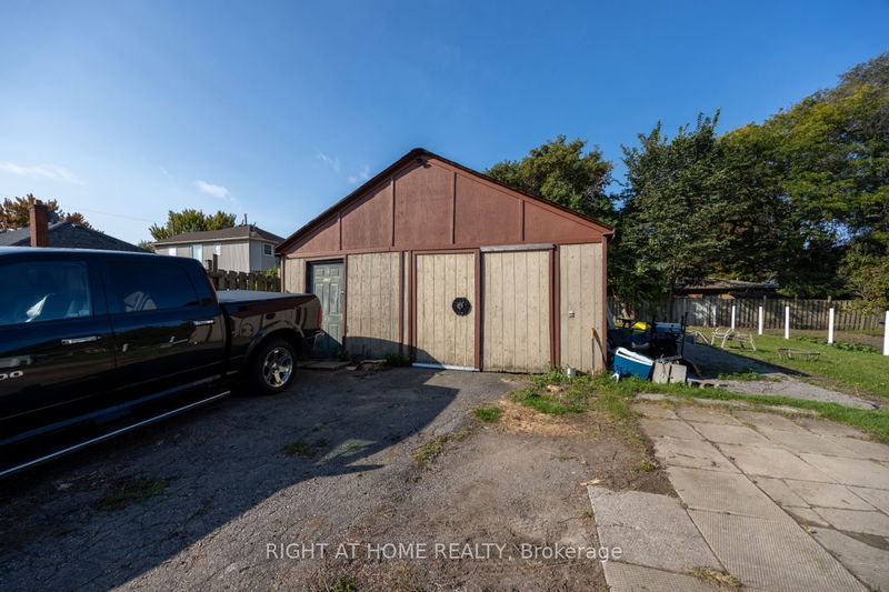 536 Lorraine St  Oshawa, L1J 4C8 | Image 6