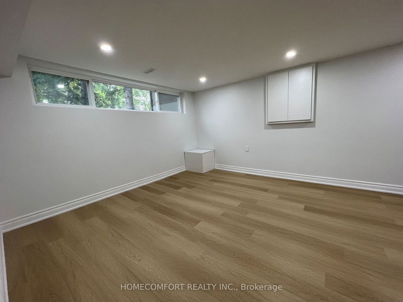home for lease on 32 Eaglewing (basement) Court