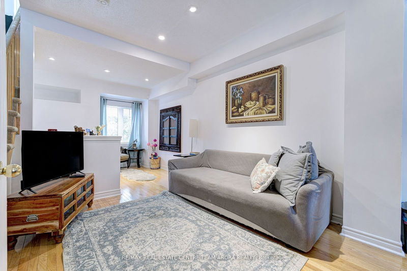 1755 Danforth Ave  Toronto, M4C 1J1 | Image 17