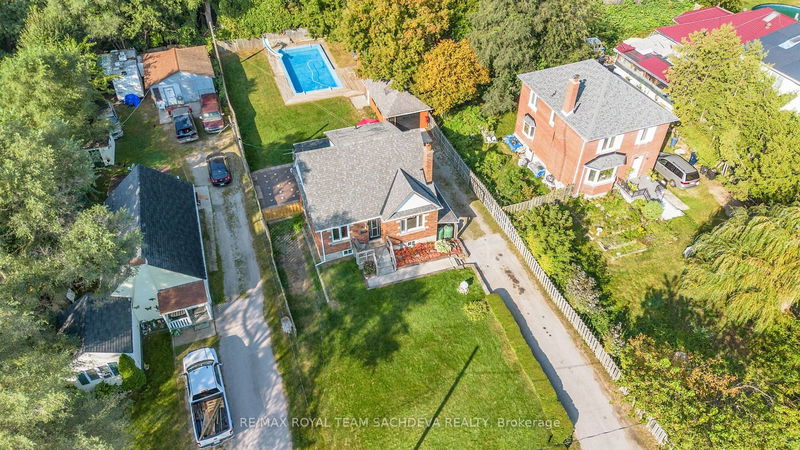 4 Adams Dr  Toronto, M1E 2W8 | Image 31