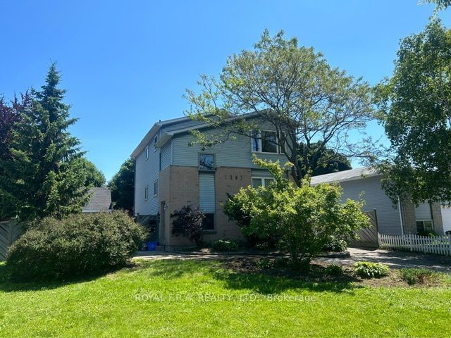 Semi-Detached House leased at 2-1397 Ritson Road, Oshawa, Lakeview, L1J 7M3 - MLS: E9387247