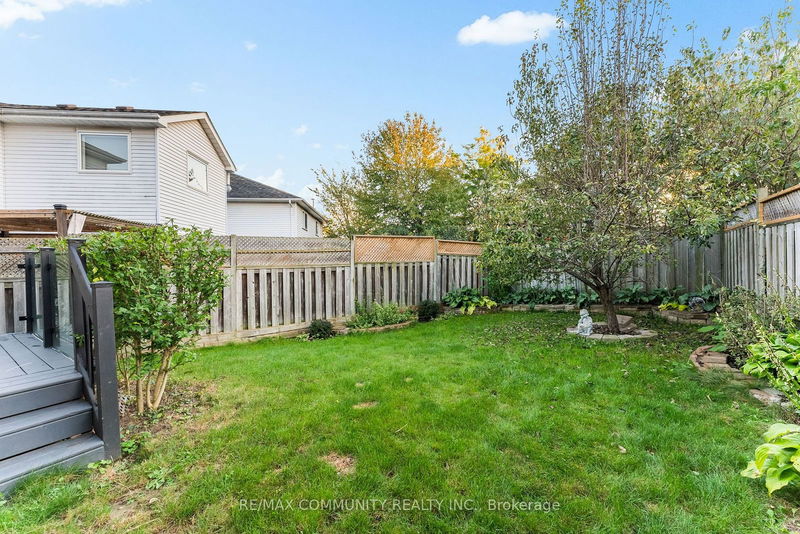 1645 Middleton St  Pickering, L1X 2K1 | Image 36