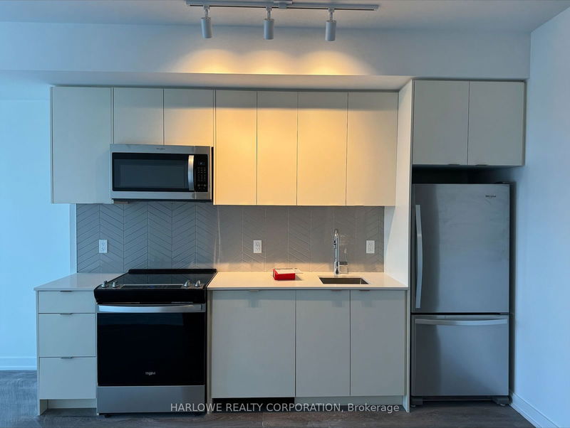 home for lease on 703 A-1606 Charles Street