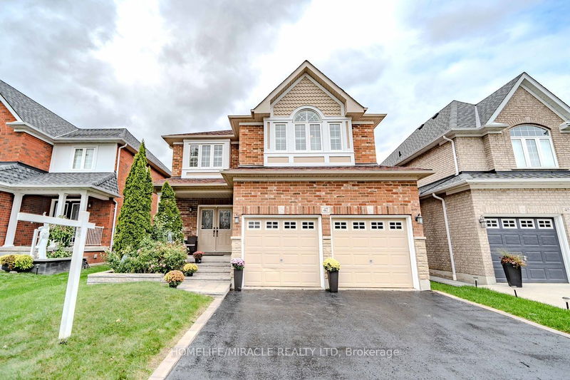 47 Gabrielle Cres  Whitby, L1R 3M5 | Image 1