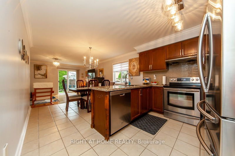 3261 Country Lane  Whitby, L1P 1T7 | Image 6