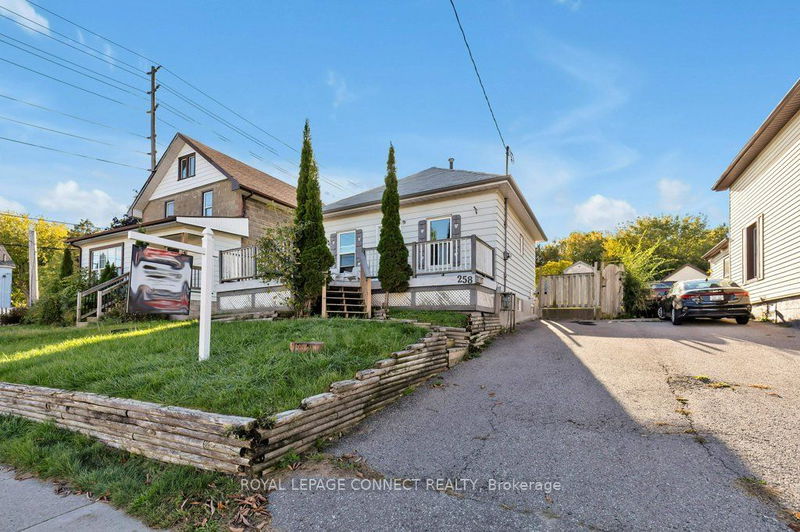 258 Nassau St  Oshawa, L1J 4A5 | Image 1