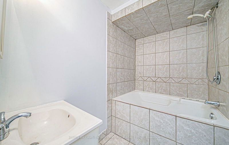 410 Carnwith Dr E Whitby, L1M 0A8 | Image 25