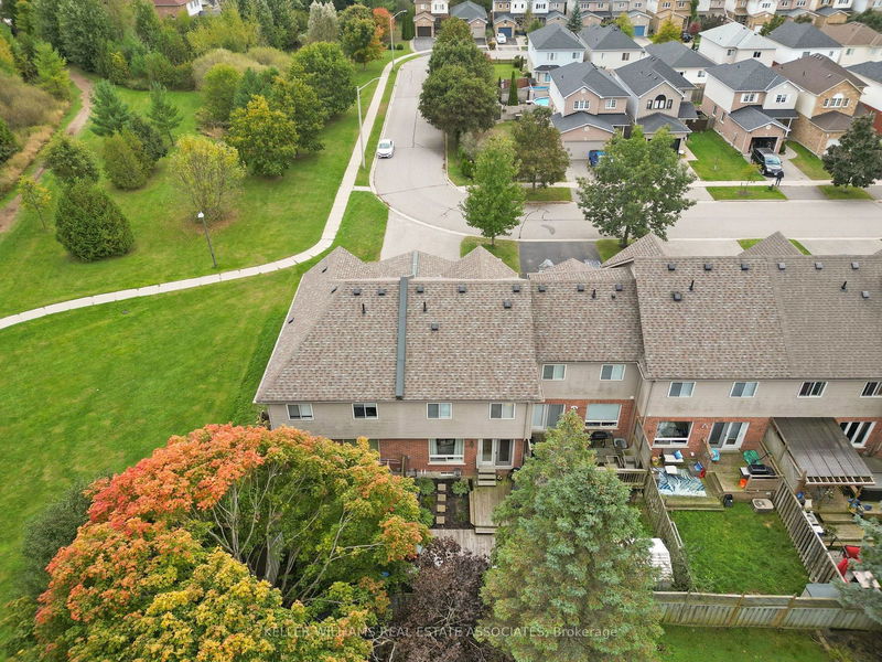 152 Richfield Sq  Clarington, L1E 3G3 | Image 32