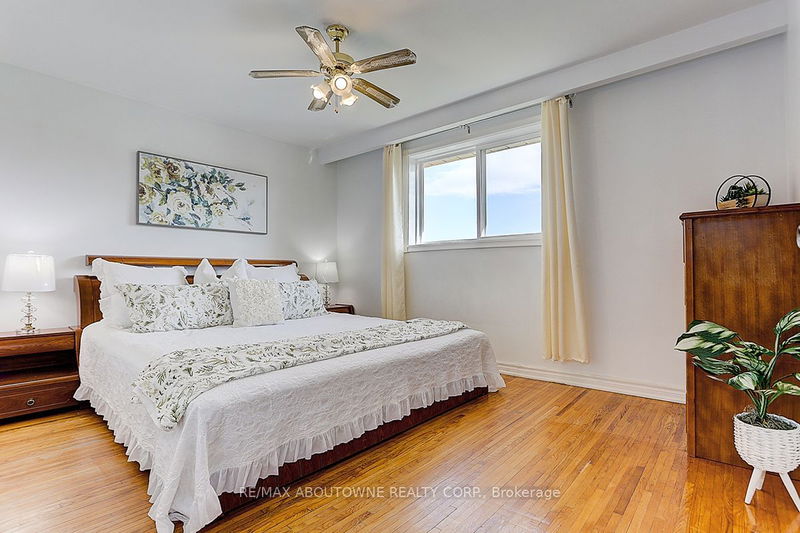 31 Lambeth Sq  Toronto, M1W 3B3 | Image 16