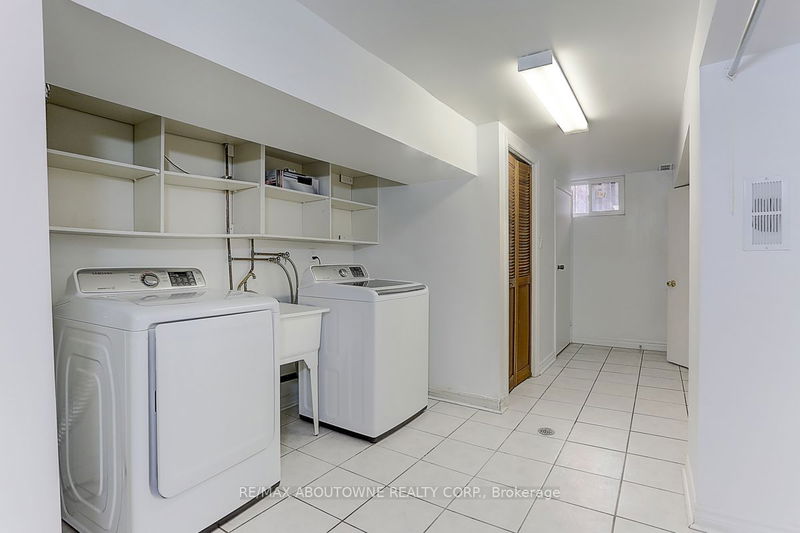 31 Lambeth Sq  Toronto, M1W 3B3 | Image 35