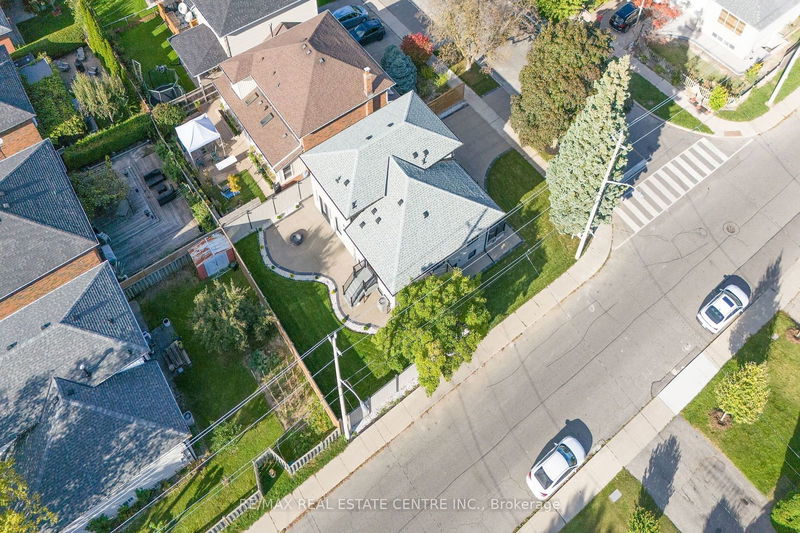 35 Munford Cres  Toronto, M4B 1B9 | Image 40