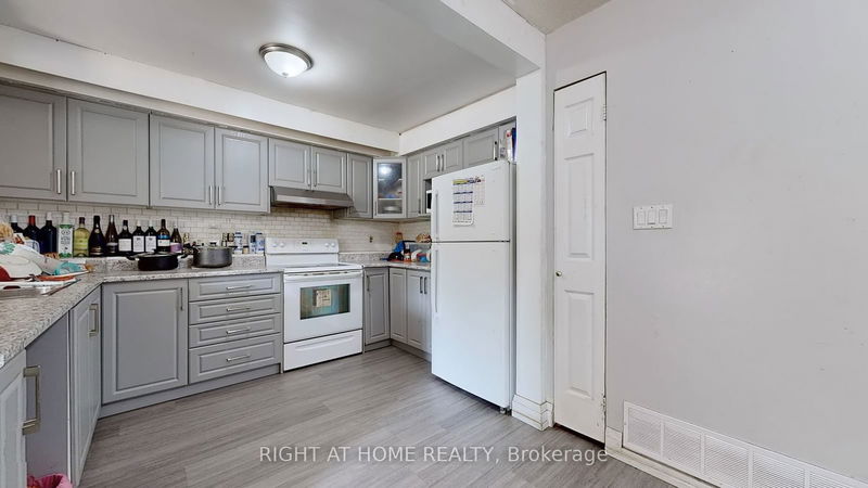  18 - 11 Livonia Pl  Toronto, M1E 4W5 | Image 13