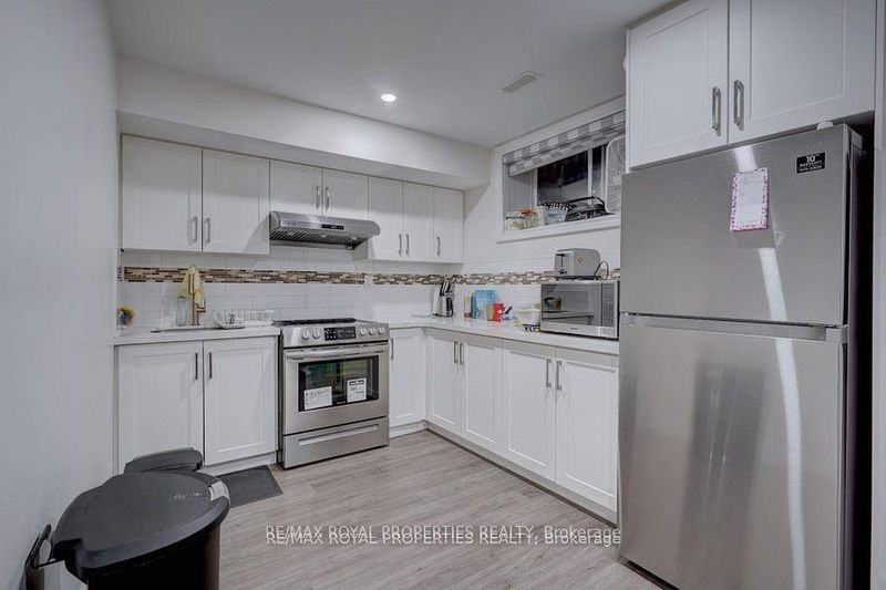 434 Pharmacy Ave  Toronto, M1L 3G6 | Image 15