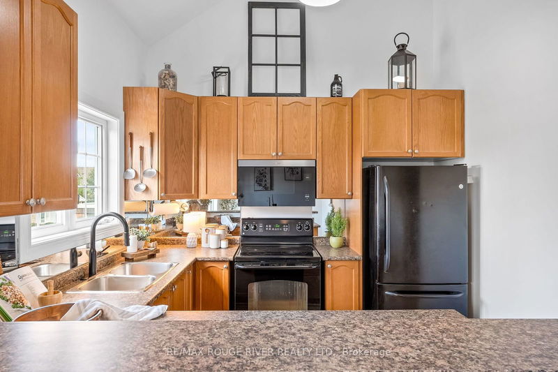 18 Wicker Park Way  Whitby, L1R 0C8 | Image 23