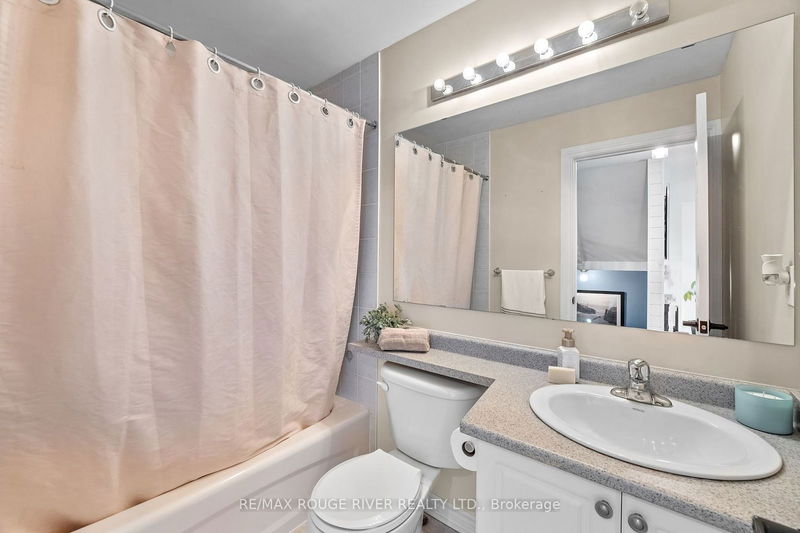 18 Wicker Park Way  Whitby, L1R 0C8 | Image 30