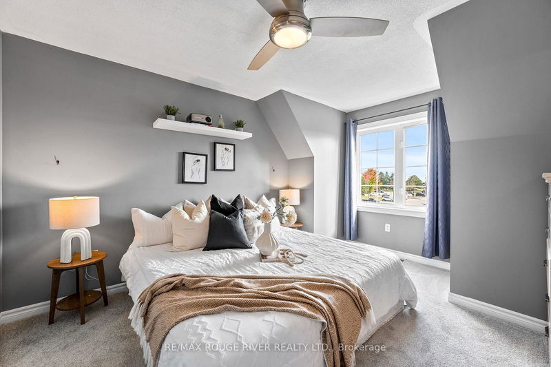 18 Wicker Park Way  Whitby, L1R 0C8 | Image 33