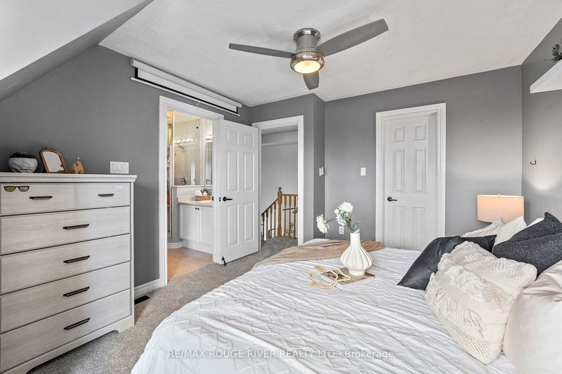 18 Wicker Park Way  Whitby, L1R 0C8 | Image 34