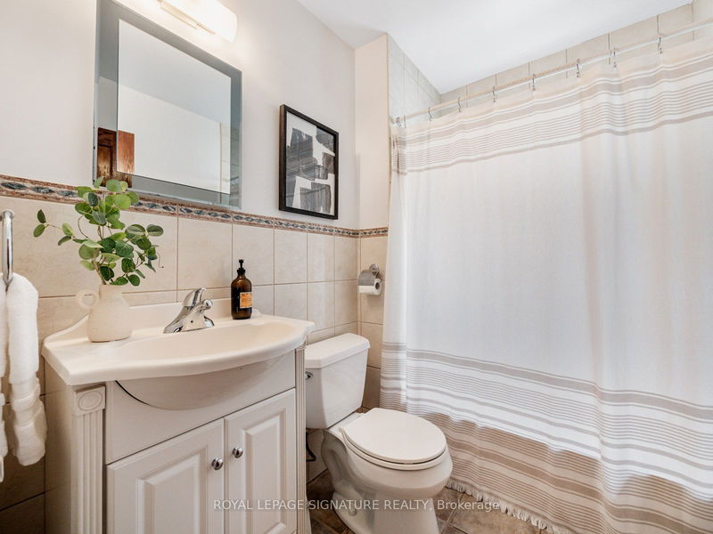 24 Chilton Rd  Toronto, M4J 3C8 | Image 28