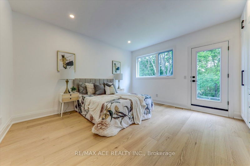 153 King Edward Ave  Toronto, M4C 5J7 | Image 18