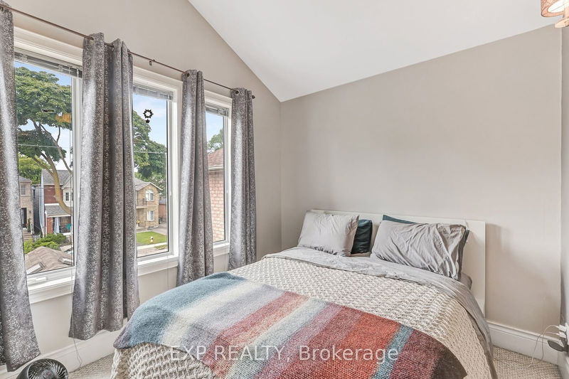 169 King Edward Ave  Toronto, M4C 5J7 | Image 12