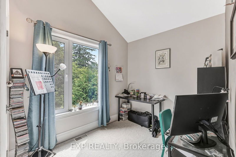 169 King Edward Ave  Toronto, M4C 5J7 | Image 13