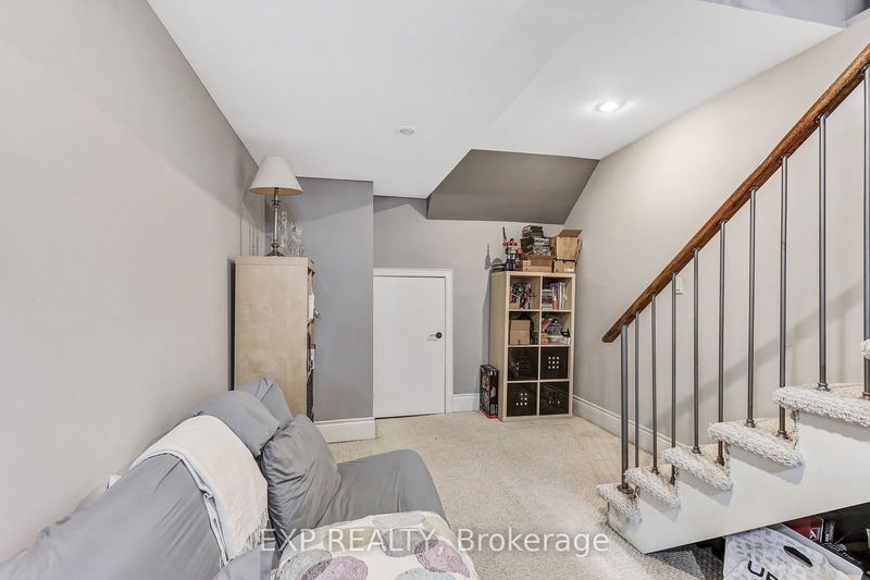 169 King Edward Ave  Toronto, M4C 5J7 | Image 14