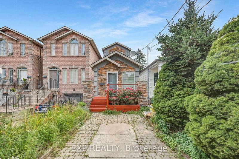 169 King Edward Ave  Toronto, M4C 5J7 | Image 16