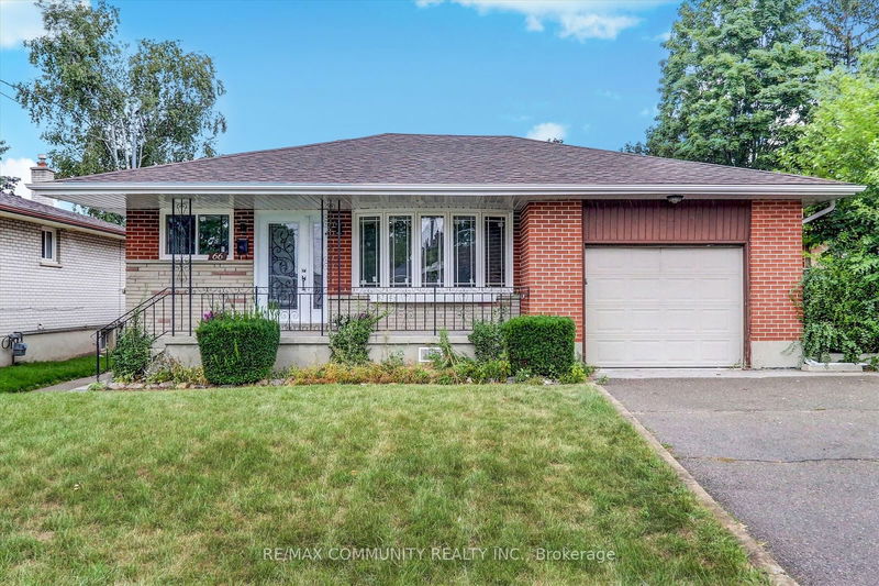 66 Valdez Crt  Oshawa, L1J 5W9 | Image 1