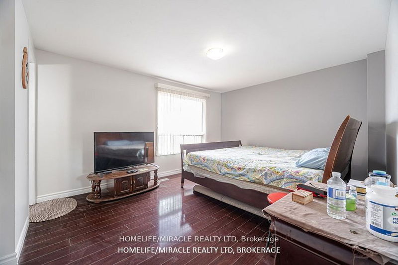  149 - 10 Livonia Pl  Toronto, M1E 4W6 | Image 21