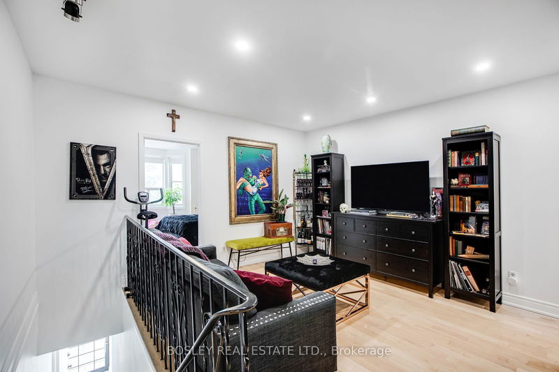 1918 Gerrard St E Toronto, M4L 2C1 | Image 2