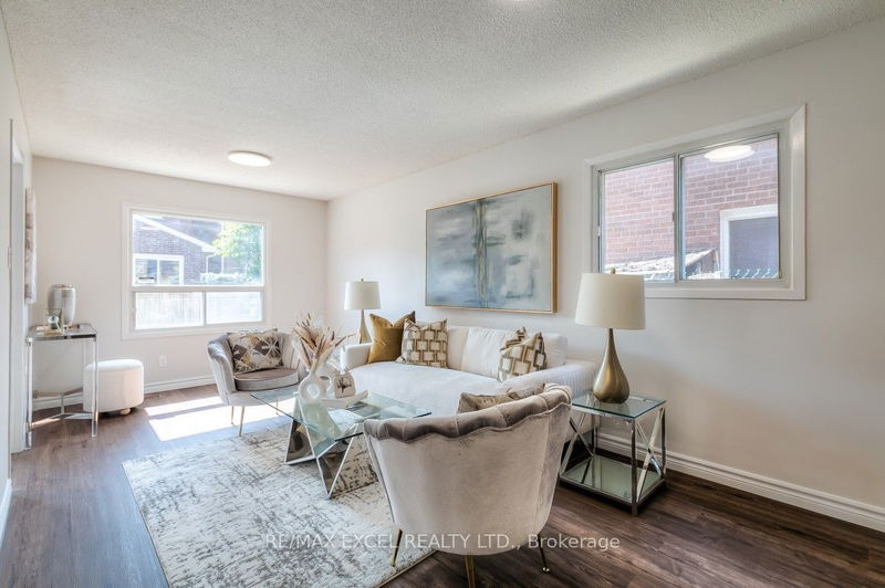 65 Alanbull Sq  Toronto, M1V 4M2 | Image 3