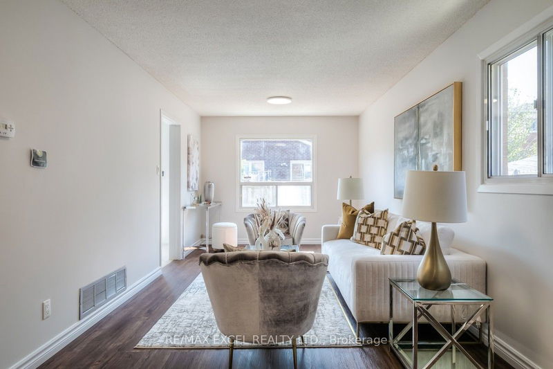 65 Alanbull Sq  Toronto, M1V 4M2 | Image 5