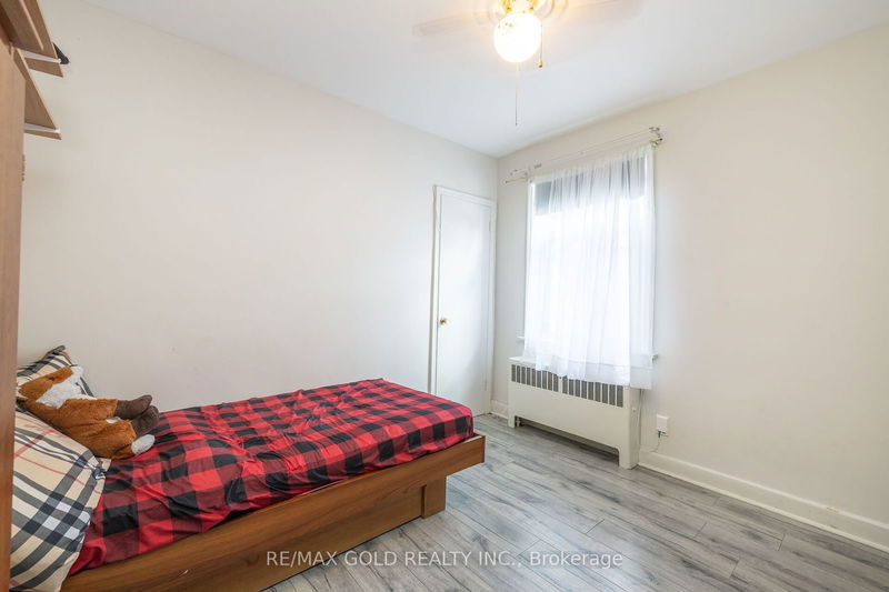 98 Marble Arch Cres  Toronto, M1R 1W9 | Image 18