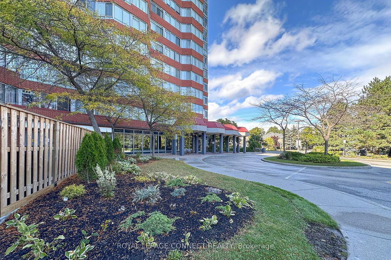  803 - 11753 Sheppard Ave E Toronto, M1B 5M3 | Image 2