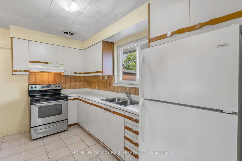 22 Denver Pl  Toronto, M1H 2P1 | Image 12