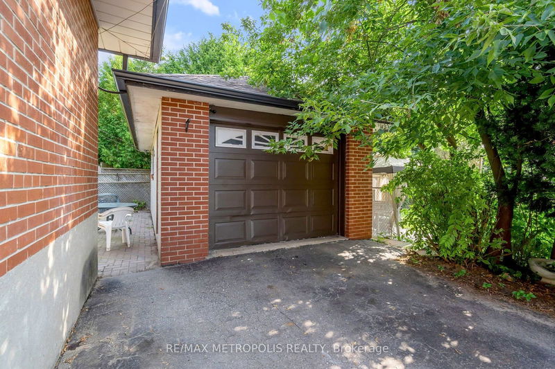 511 Ash St  Whitby, L1N 4B5 | Image 29