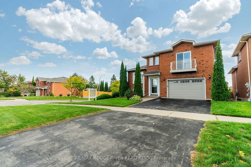 63 Bassett Blvd  Whitby, L1N 8N6 | Image 3