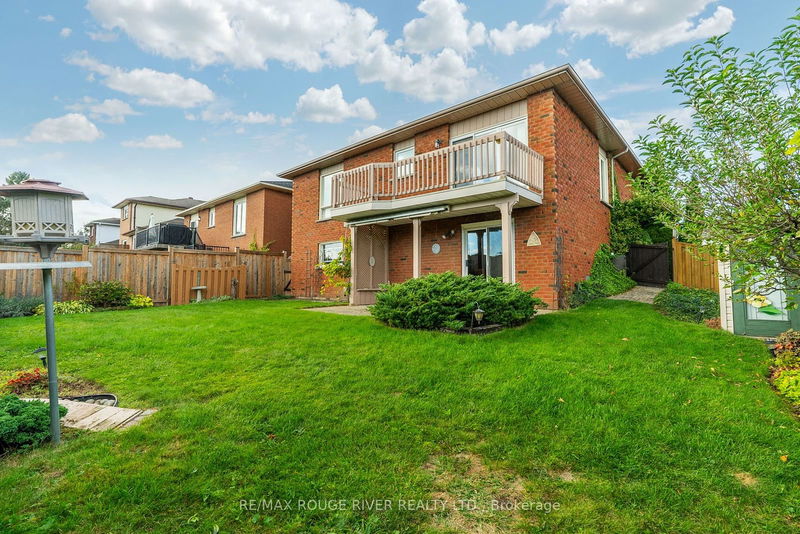 63 Bassett Blvd  Whitby, L1N 8N6 | Image 40