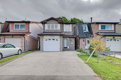 18 O'halloran Cres  Toronto, M1V 2C3 | Image 1