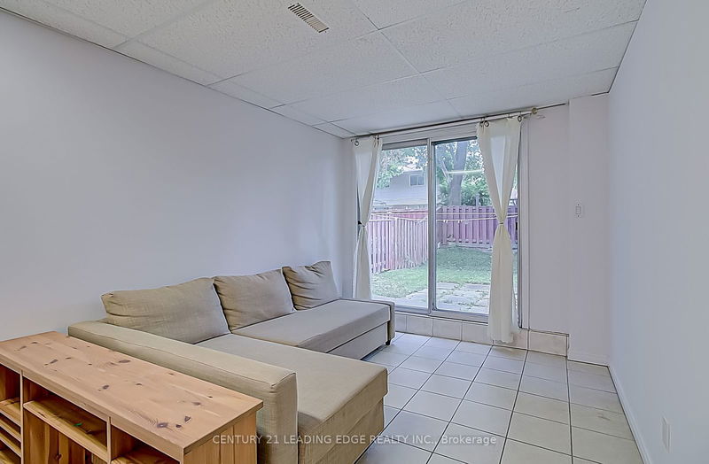 18 O'halloran Cres  Toronto, M1V 2C3 | Image 36