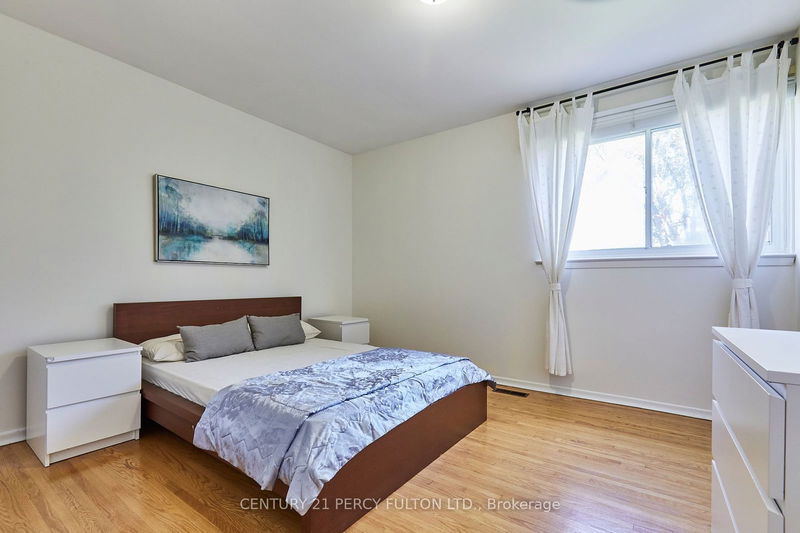 3 Farmington Cres  Toronto, M1S 1E9 | Image 18