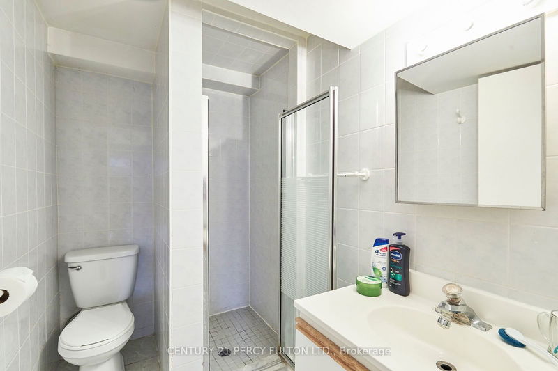 3 Farmington Cres  Toronto, M1S 1E9 | Image 24