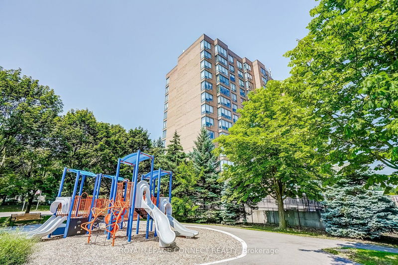  607 - 711 Rossland Rd  Whitby, L1N 8Z1 | Image 23