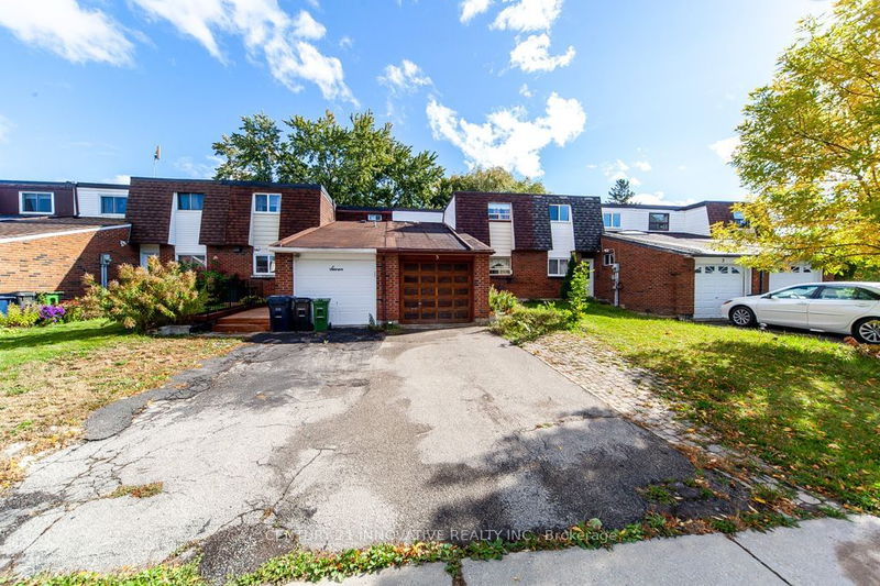 5 Wiggens Crt  Toronto, M1B 1K3 | Image 1