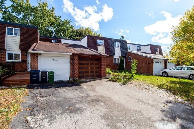 5 Wiggens Crt  Toronto, M1B 1K3 | Image 2